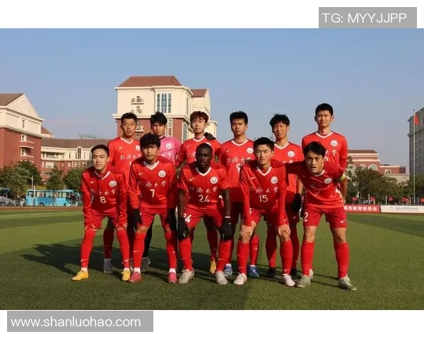 上海足球队配合默契展现实力大满贯点评精彩瞬间回顾 上海足球队配合默契展现实力大满贯点评精彩瞬间回顾