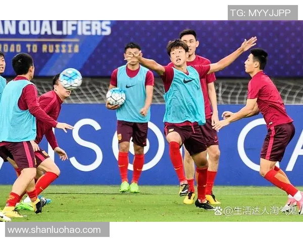 万晟足球引领新时代足球潮流助力青少年成长与发展