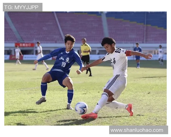 张书海足球：探索中国足球新星的成长之路与未来发展潜力