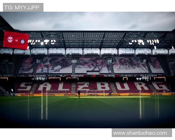 成都足球袜的魅力与实用性探讨让你在球场上尽显风采