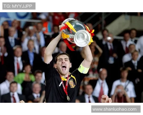 足球大师黄金一代同队的传奇故事与辉煌成就回顾 足球大师黄金一代同队的传奇故事与辉煌成就回顾